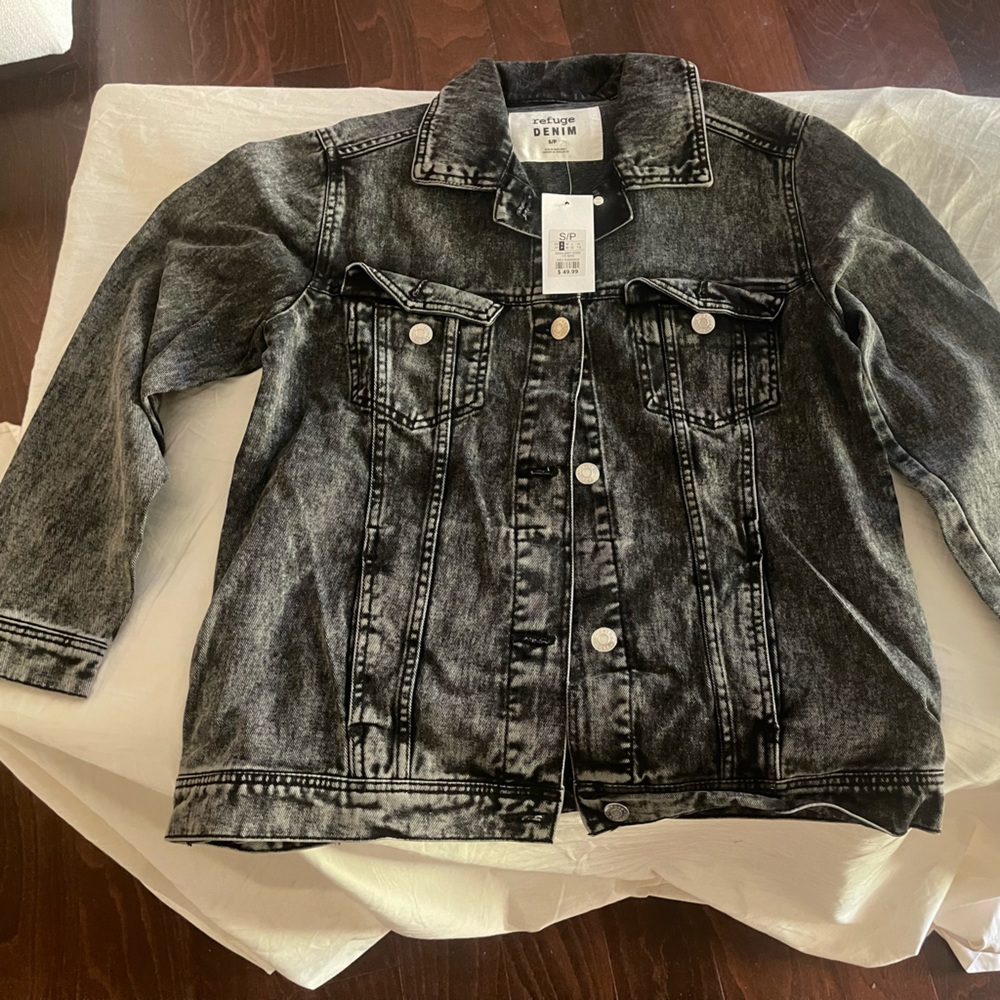 Refuge Denim washed Jean Jackets. (Womens)